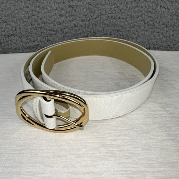Time and Tru Accessories Womens 2X White 33MM Twisted Buckle 48" Belt NWT - Picture 1 of 5